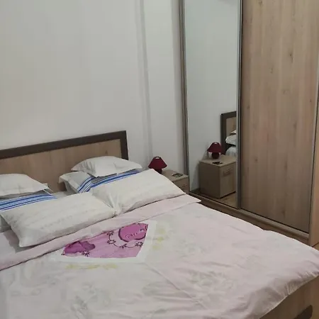 Apartment Lidia Navodari